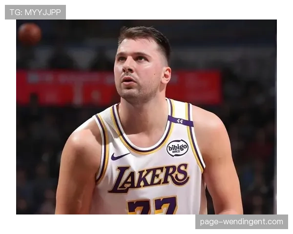 独行侠东契奇单核困境:进攻效率第24的体系缺陷